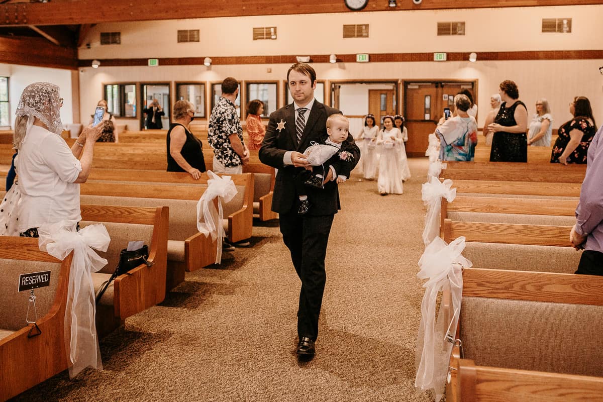 Washington Wedding Photographer. Kastle H Photography LLC. Amanda and Chad. St. Elizabeth Ann Seton Catholic Church Bothell, WA