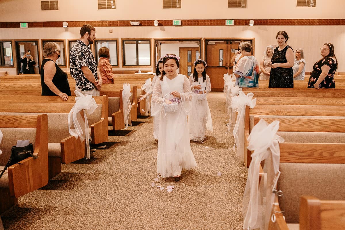 Washington Wedding Photographer. Kastle H Photography LLC. Amanda and Chad. St. Elizabeth Ann Seton Catholic Church Bothell, WA