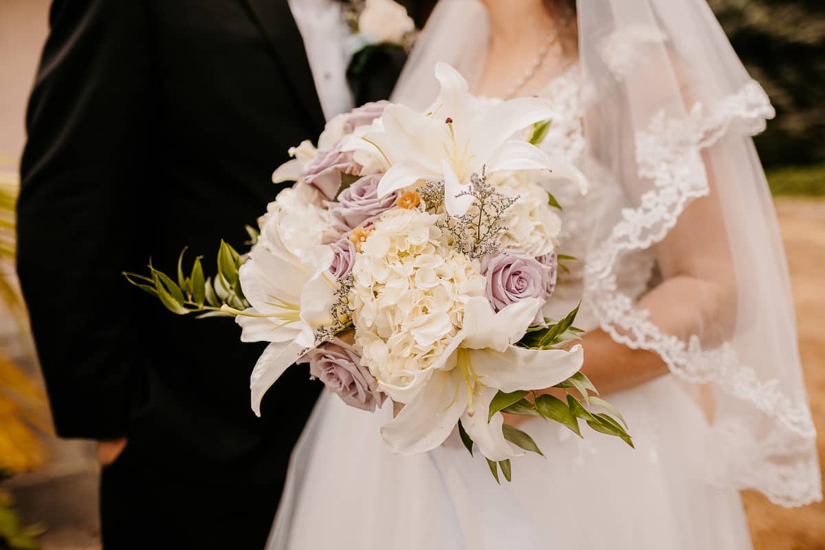 Washington Wedding Photographer. Kastle H Photography LLC. Amanda and Chad. St. Elizabeth Ann Seton Catholic Church Bothell, WA