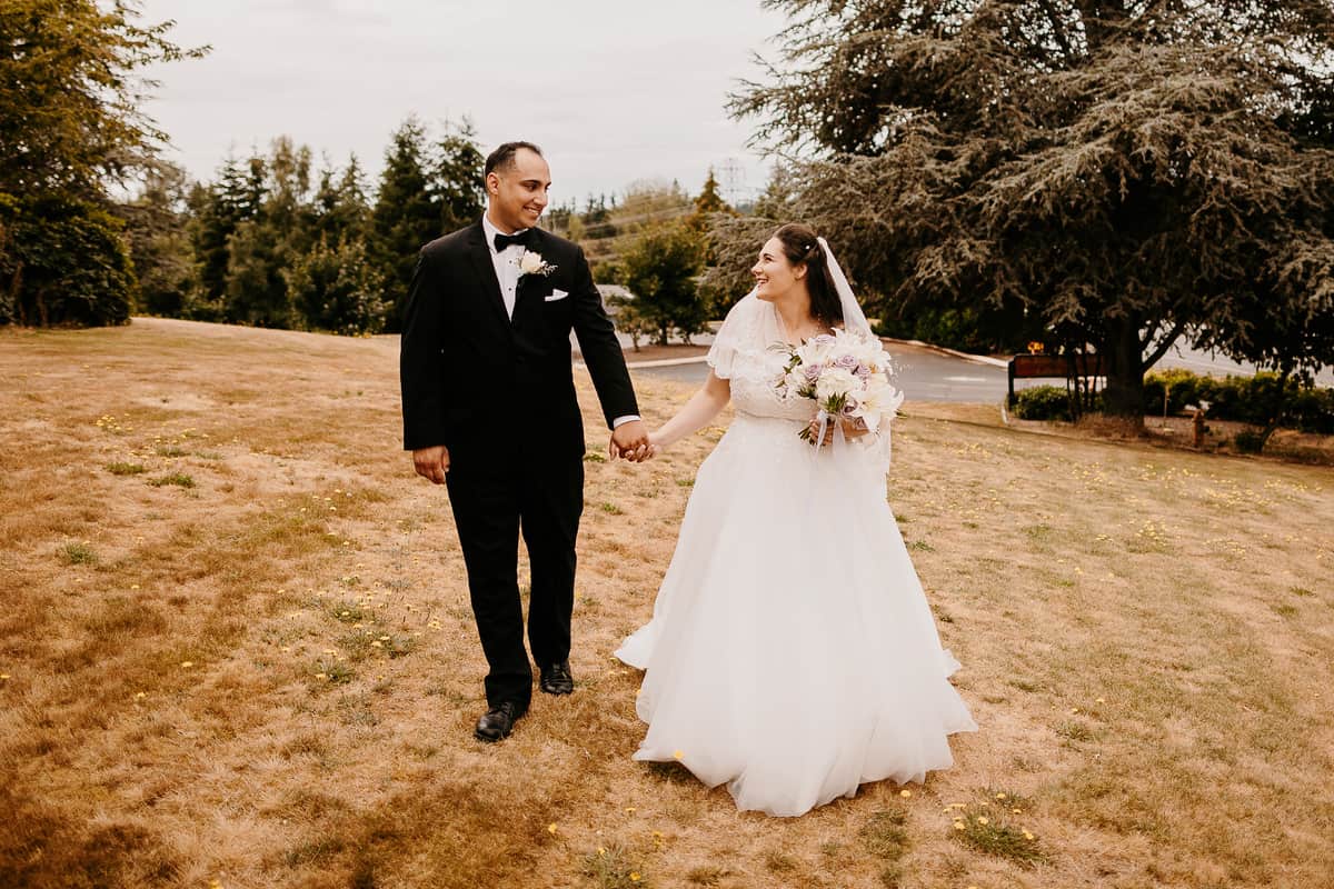 Washington Wedding Photographer. Kastle H Photography LLC. Amanda and Chad. St. Elizabeth Ann Seton Catholic Church Bothell, WA