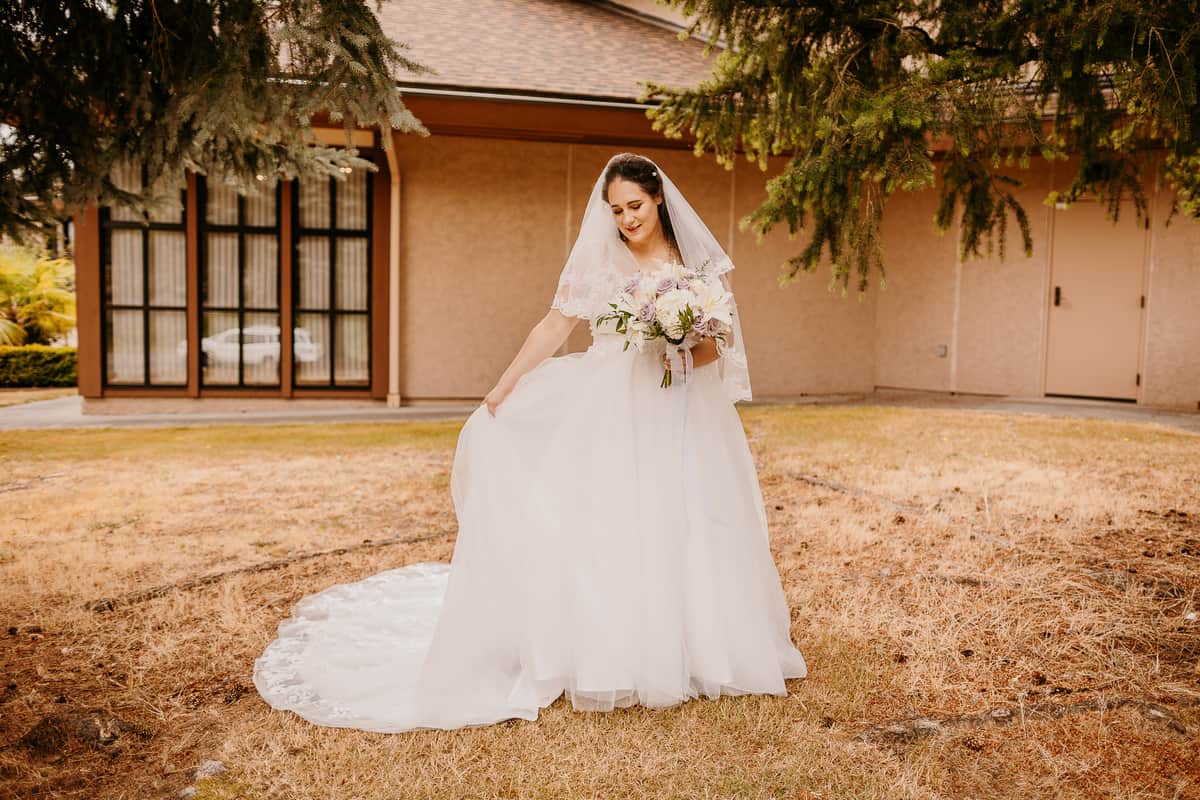 Washington Wedding Photographer. Kastle H Photography LLC. Amanda and Chad. St. Elizabeth Ann Seton Catholic Church Bothell, WA