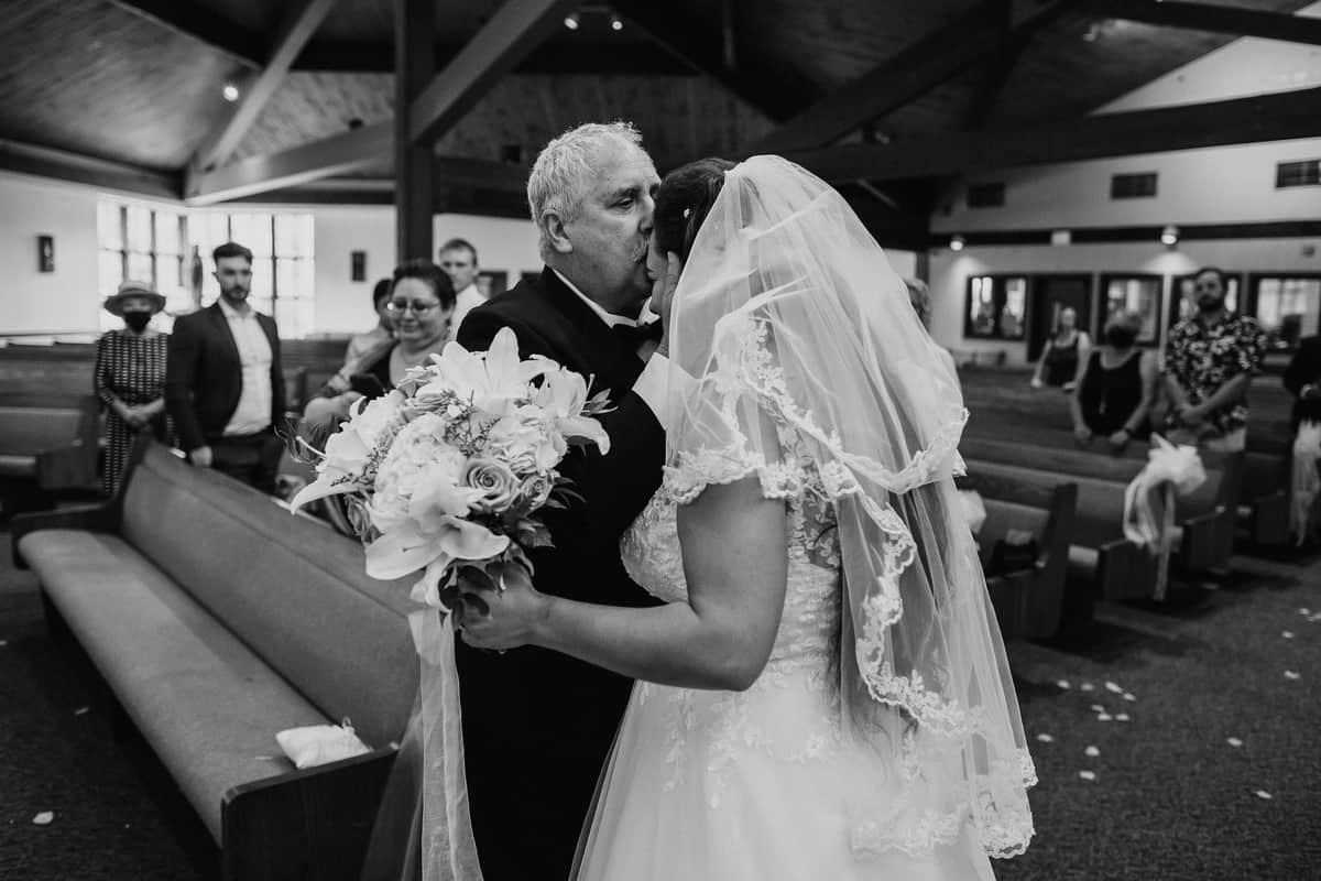 Washington Wedding Photographer. Kastle H Photography LLC. Amanda and Chad. St. Elizabeth Ann Seton Catholic Church Bothell, WA
