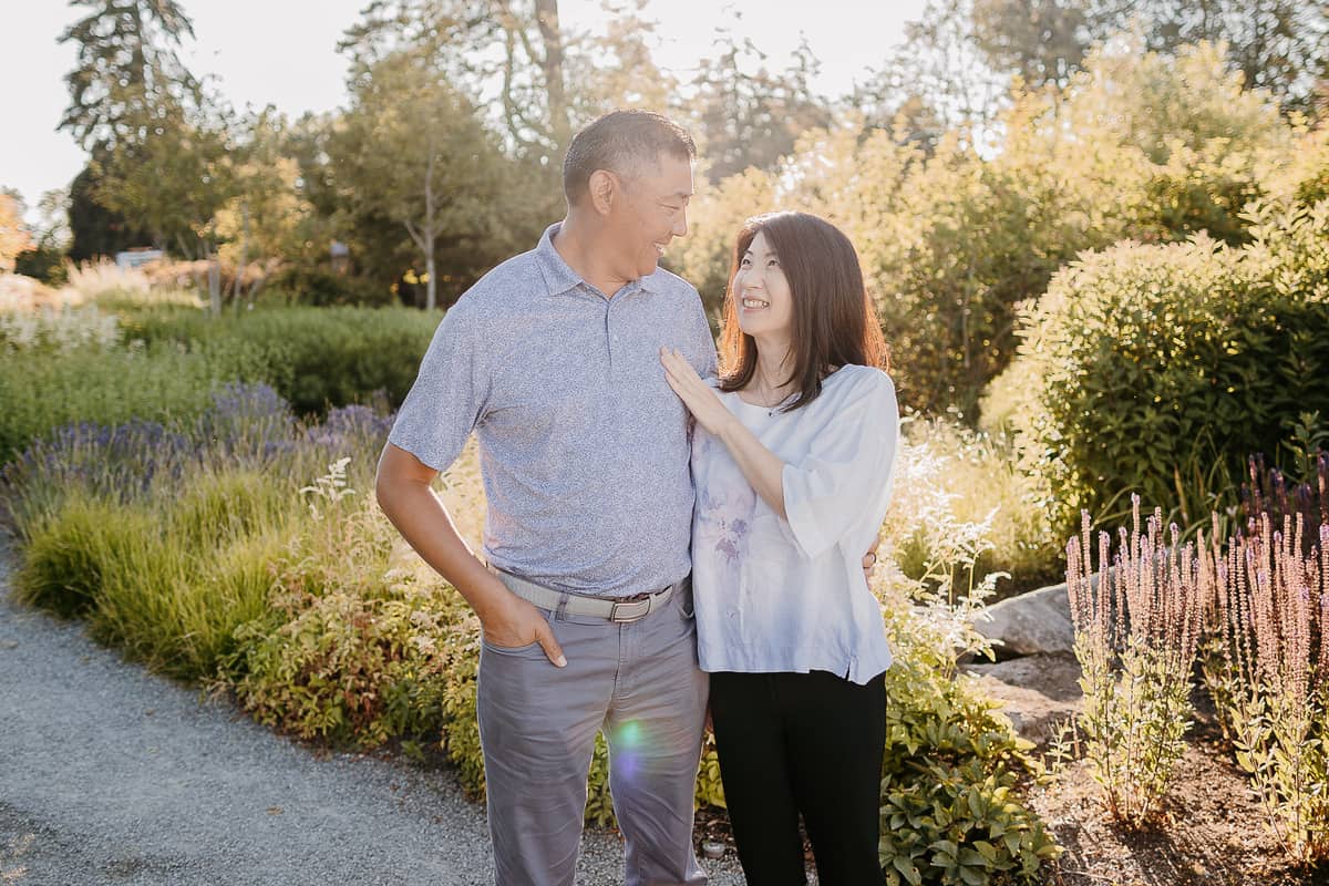 Seattle Family Photographer. Kastle H Photography LLC. Zhang Family. Bellevue Botanical Gardens