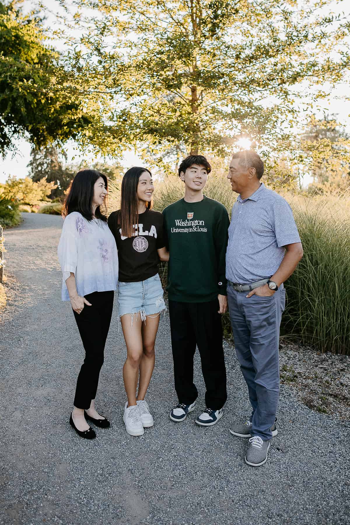 Seattle Family Photographer. Kastle H Photography LLC. Zhang Family. Bellevue Botanical Gardens