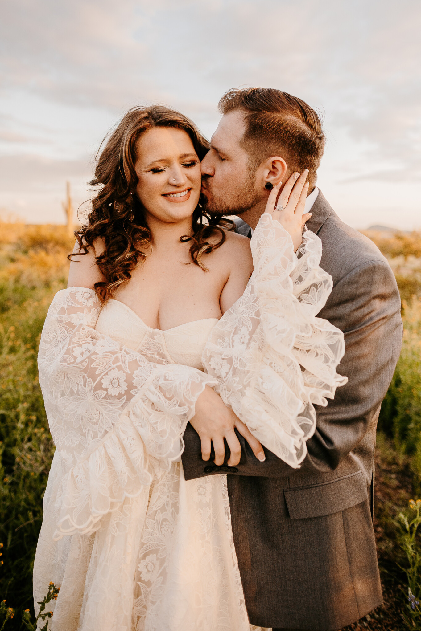 Arizona Elopement Photographer. Kastle H Photography LLC. Kasandra and Tyler. Apache Wash Trailhead Phoenix, Arizona