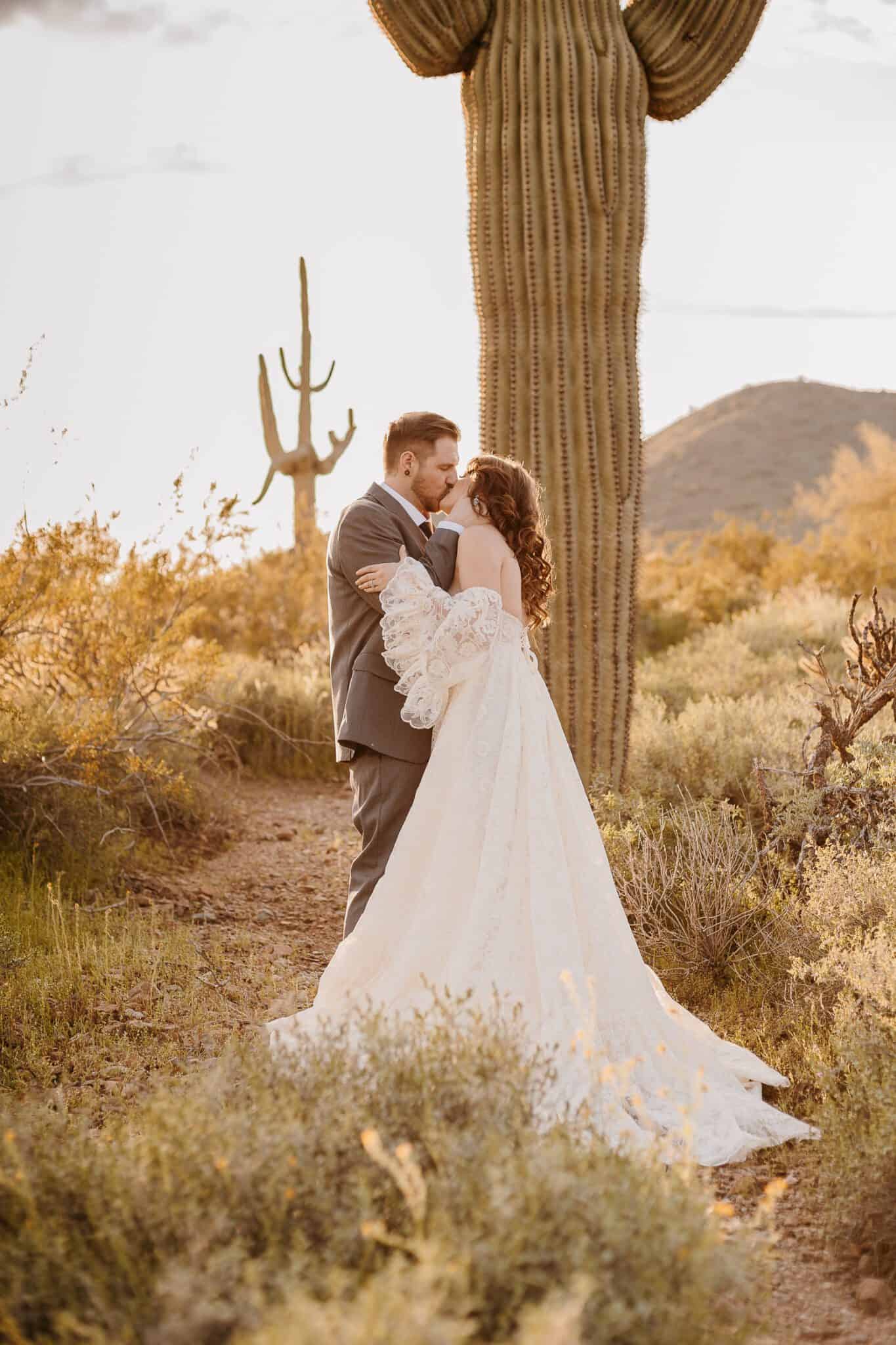 Arizona Elopement Photographer. Kastle H Photography LLC. Kasandra and Tyler. Apache Wash Trailhead Phoenix, Arizona