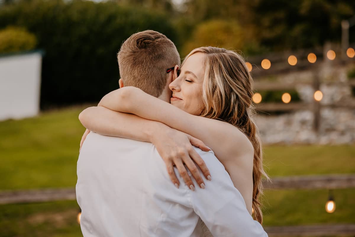 Monroe Washington Wedding Photographer. Kastle H Photography LLC. Kathryn and Sergei. Blue Boy West Golf Course