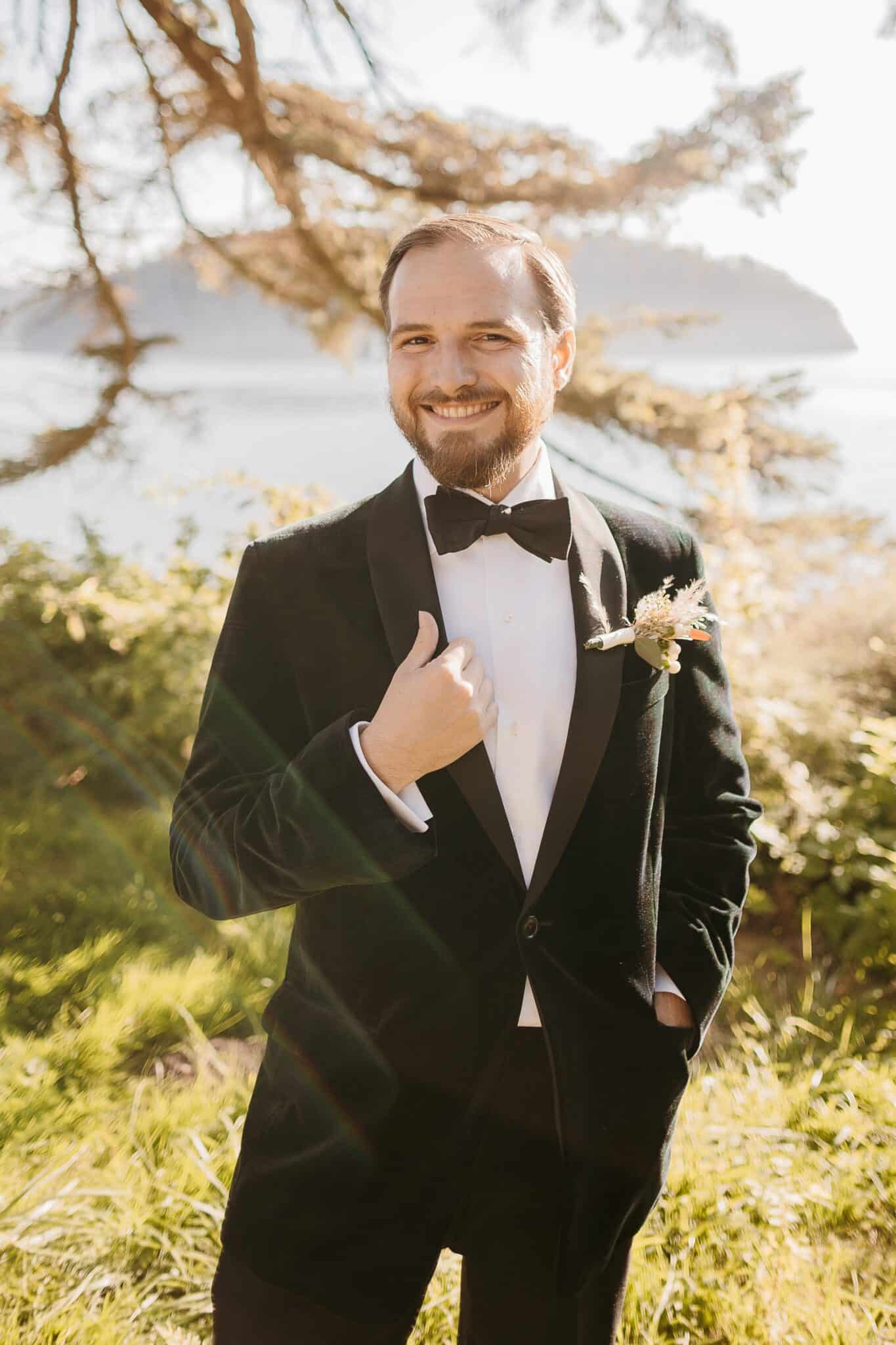 Oak Harbor Elopement Photographer. Kastle H Photography LLC. Maris and Aaron. Bowman Bay Oak Harbor, WA