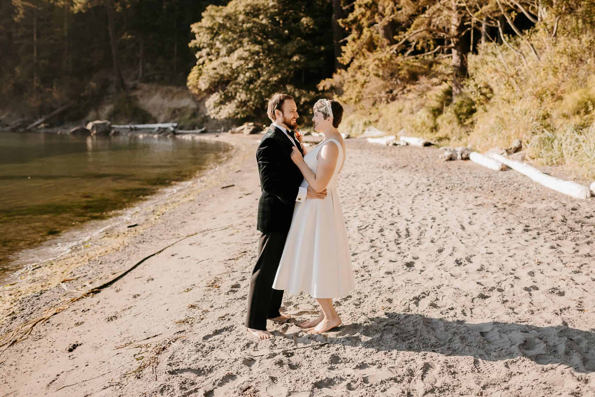 Arizona Elopement Photographer. Kastle H Photography LLC. Kasandra and Tyler. Apache Wash Trailhead Phoenix, Arizona