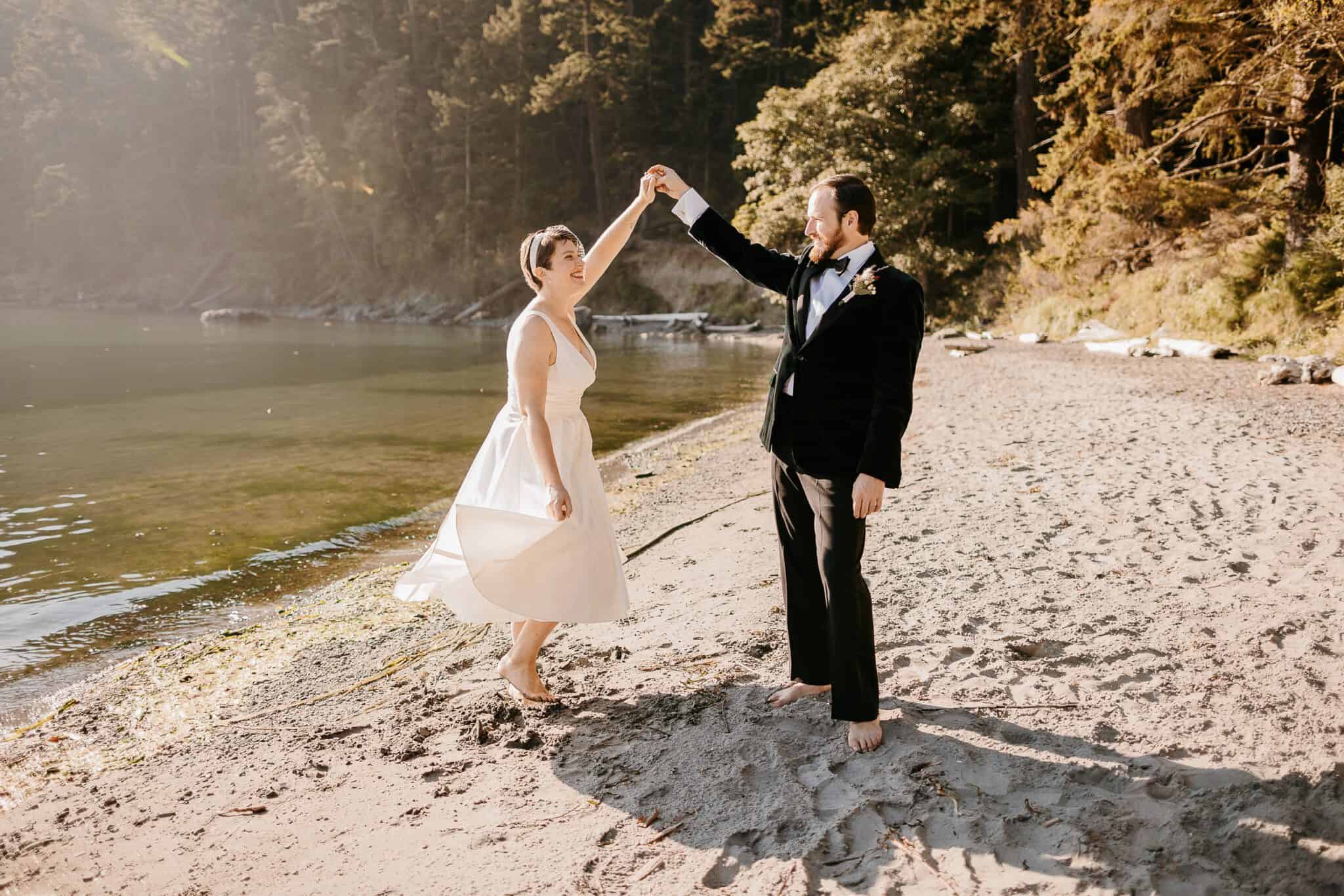 Oak Harbor Elopement Photographer. Kastle H Photography LLC. Maris and Aaron. Bowman Bay Oak Harbor, WA